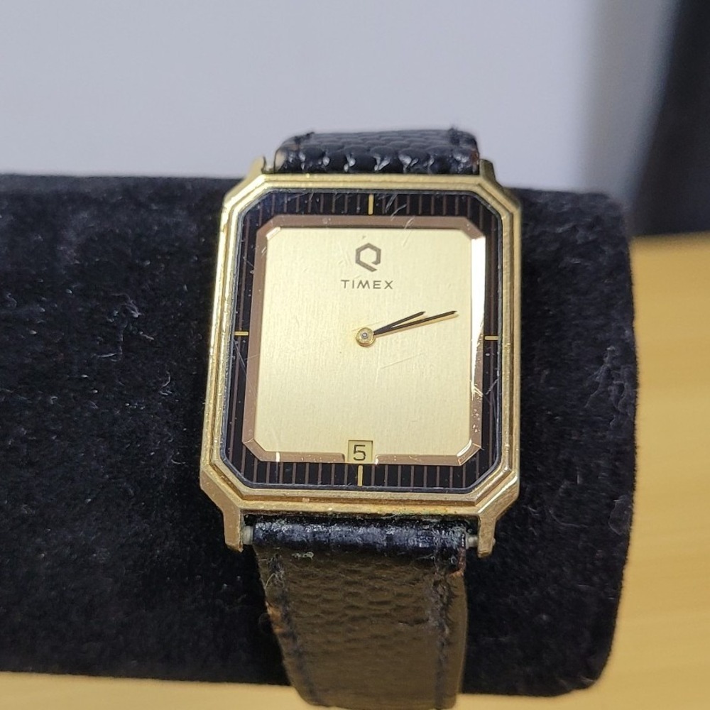 Vintage Timex Elite Q Ultra-Thin Watch France Quartz Needs New Battery
